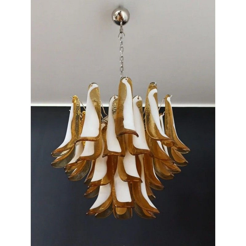 Винтажная люстра Murano Chandelier 36 Yellow Petal Glass