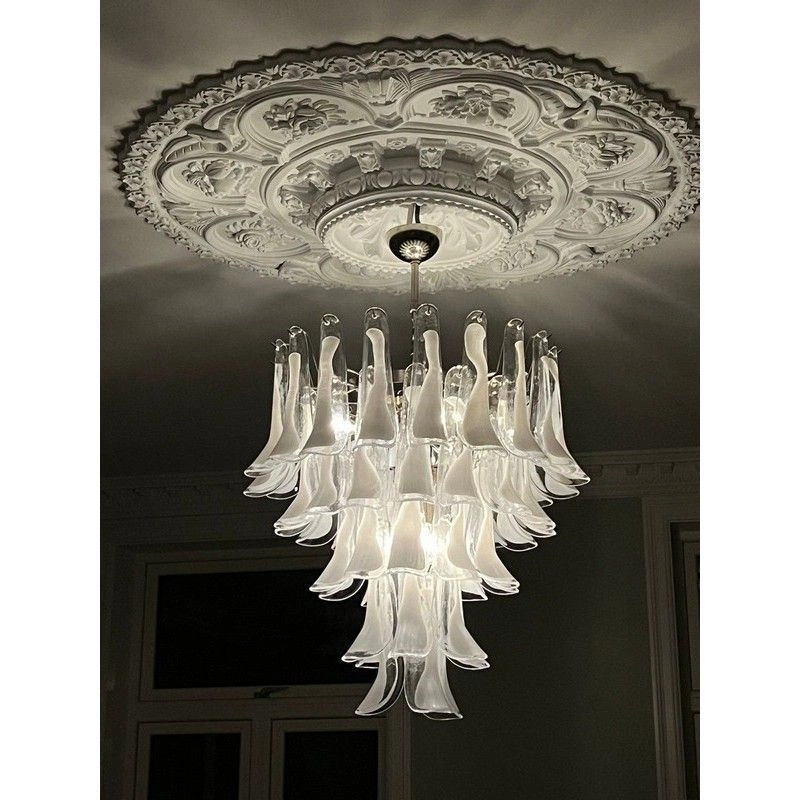 Винтажная люстра Murano Chandelier 52 White Petal Glass