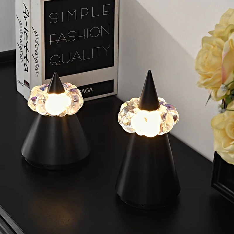 Настольная лампа LEK