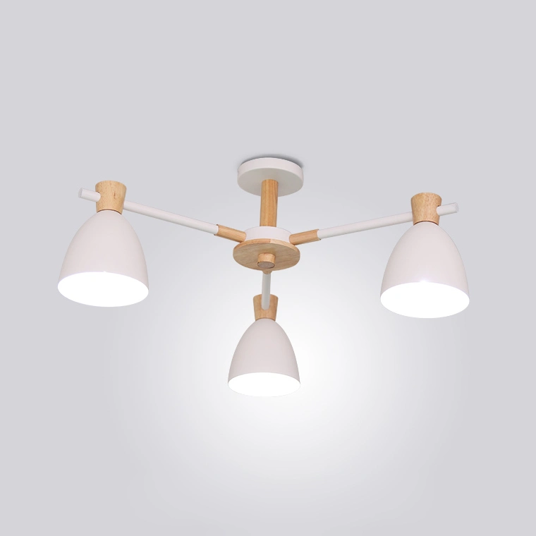 3 плафона. Цвет белый.