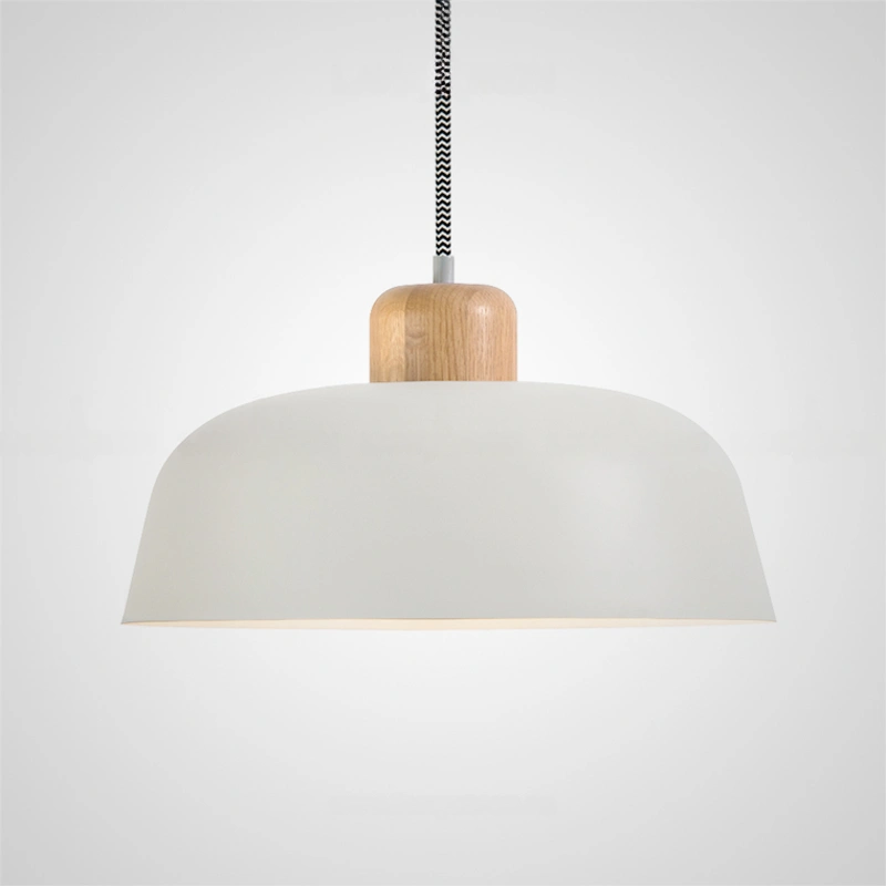 Размер L. Цвет белый (Аляска), светлое дерево.