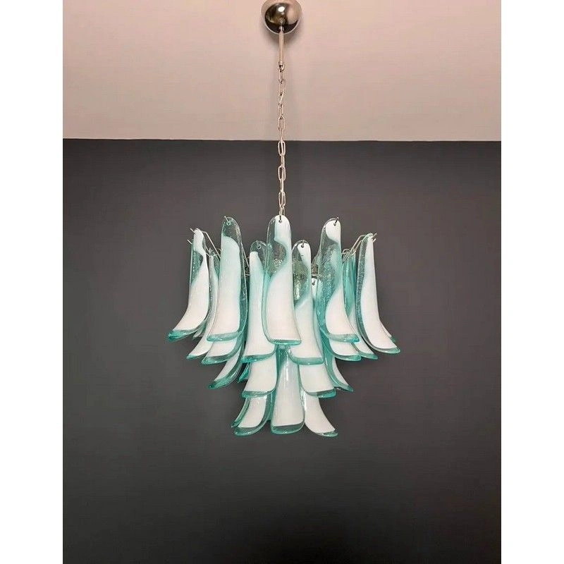 Винтажная люстра Murano Chandelier 36 Turquoise Petal Glass