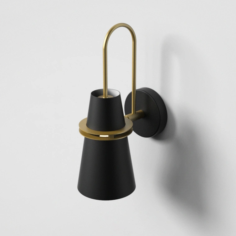 Цвет черный.