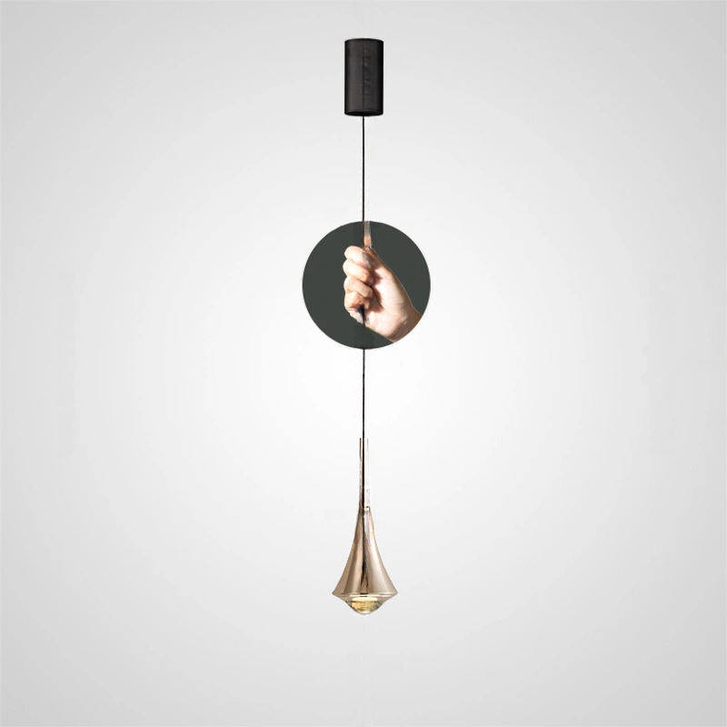 Плафон полностью золото. Высота регулируется. Трехцветный свет