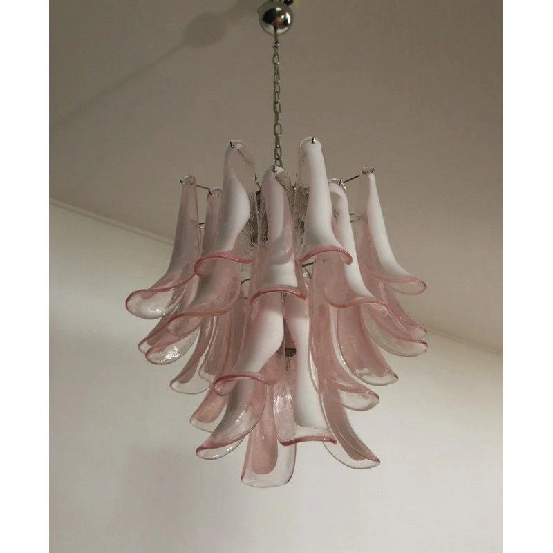 Винтажная люстра Murano Chandelier 26 Pink Petal Glass