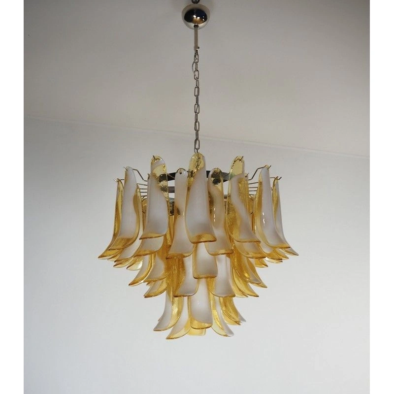 Винтажная люстра Murano Chandelier 53 Caramel-Colored Petal Glass