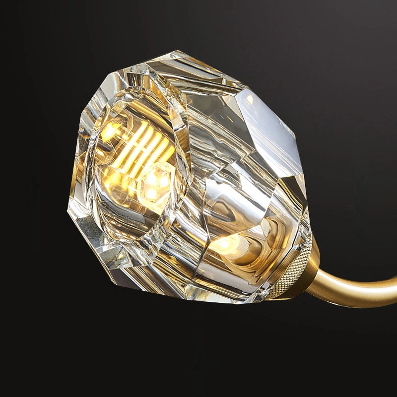 Кольцевые люстры и светильники ADRIANNA