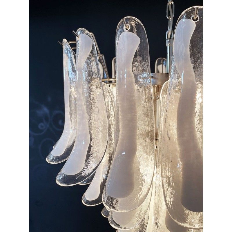 Винтажная люстра Murano Chandelier 52 White Petal Glass