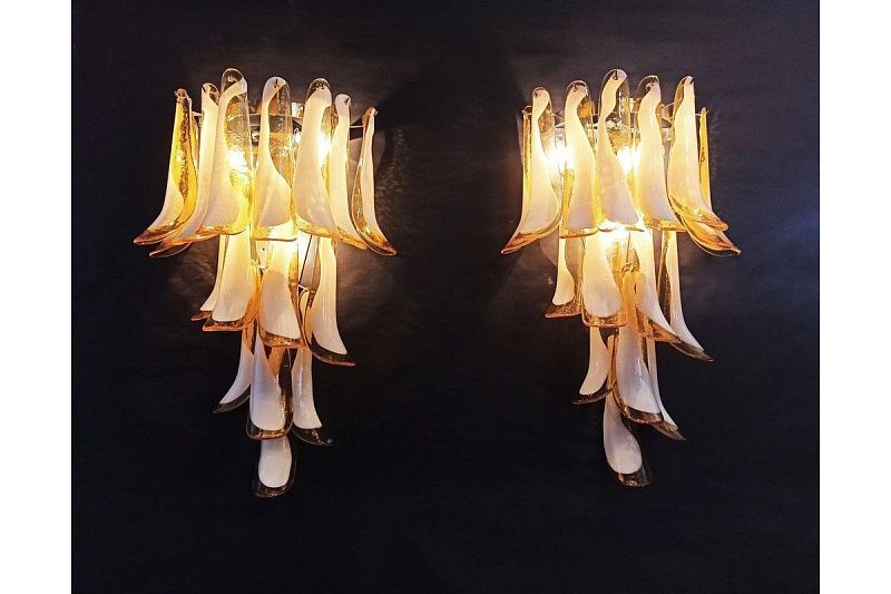 Настенный светильник Murano Wall Lamp 16 Caramel-Colored Petal Glass